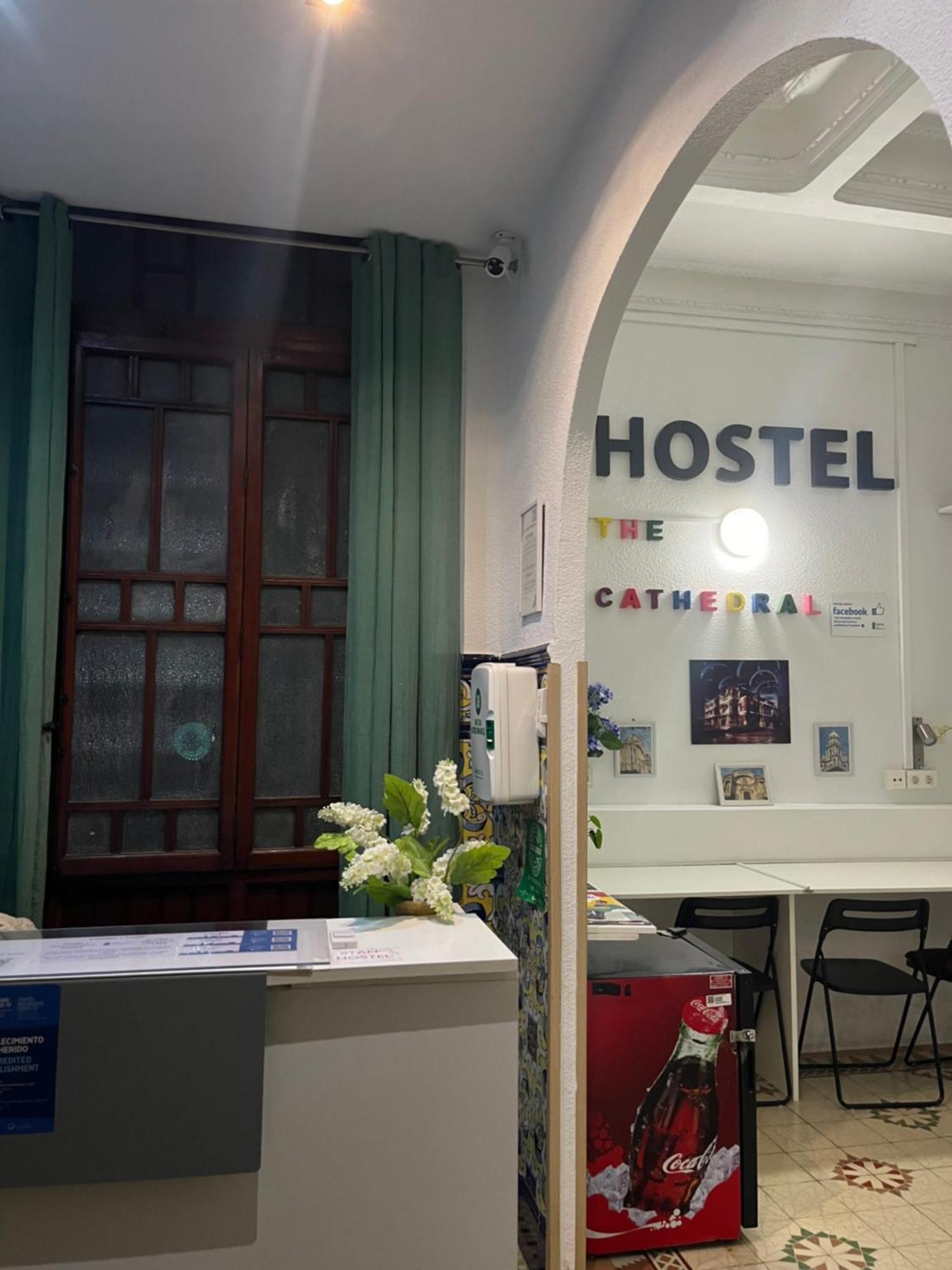 The Cathedral Hostel Murcia Exterior photo