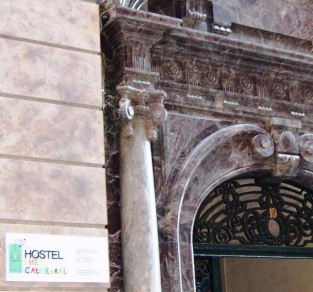 The Cathedral Hostel Murcia Exterior photo